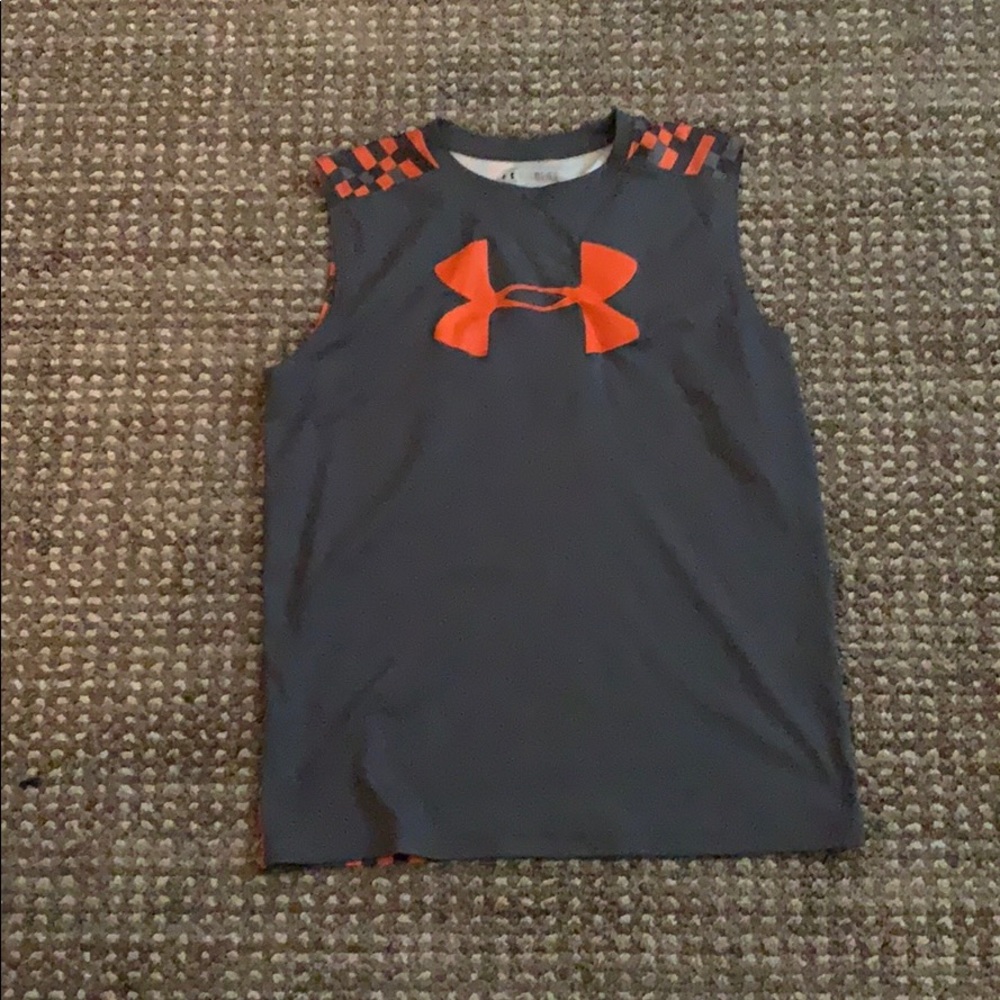 Under Armour sleeveless shirt